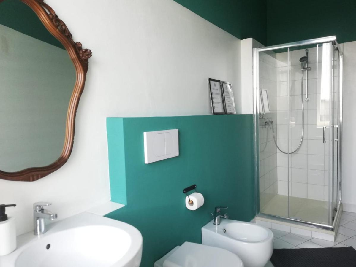 La Cordata Accommodation - Woodhouse Bike Hotel Чинизелло-Бальзамо Экстерьер фото