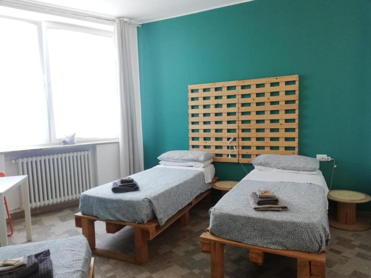 La Cordata Accommodation - Woodhouse Bike Hotel Чинизелло-Бальзамо Экстерьер фото